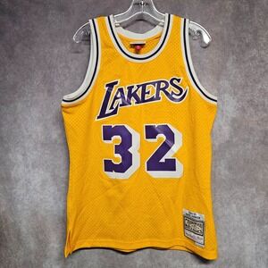 Mitchell & Ness 1984 Los Angeles Lakers Magic Johnson 32 Swingman Jersey Mens M